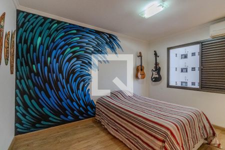 Apartamento à venda com 251m², 3 quartos e 3 vagas Apartamento à venda com 251m², 3 quartos e 3 vagasSuíte 3