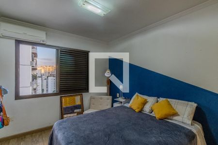Apartamento à venda com 251m², 3 quartos e 3 vagas Apartamento à venda com 251m², 3 quartos e 3 vagasSuíte 2