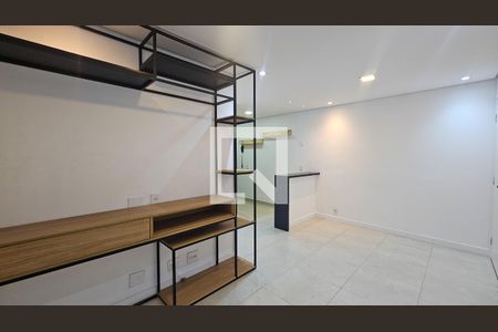 Sala de apartamento para alugar com 2 quartos, 45m² em Jardim Sabará, São Paulo