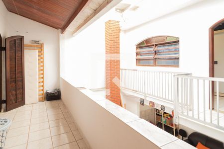 Casa à venda com 215m², 4 quartos e 3 vagasSacada - Quartos