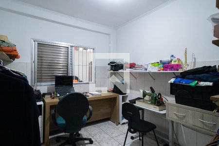 Casa à venda com 215m², 4 quartos e 3 vagasEscritório