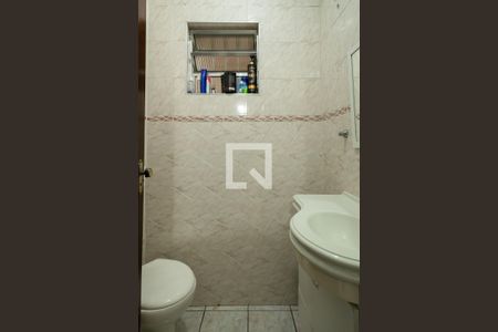 Casa à venda com 215m², 4 quartos e 3 vagasLavabo 