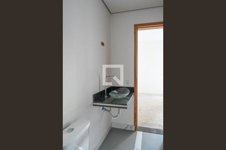 Casa à venda com 144m², 3 quartos e 2 vagasBanheiro