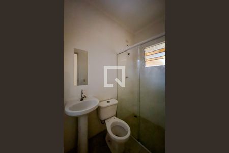 Banheiro de apartamento para alugar com 1 quarto, 39m² em Água Rasa, São Paulo