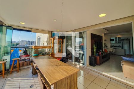 Apartamento à venda com 94m², 3 quartos e 1 vagavaranda