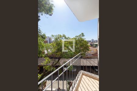 Apartamento à venda com 68m², 2 quartos e 1 vaga Apartamento à venda com 68m², 2 quartos e 1 vagaVaranda