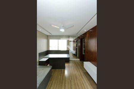 Sala de apartamento para alugar com 3 quartos, 58m² em Jardim Santa Clara, Guarulhos