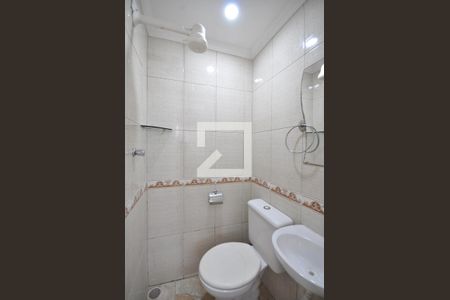 Banheiro de apartamento para alugar com 1 quarto, 24m² em Vila Constança, São Paulo