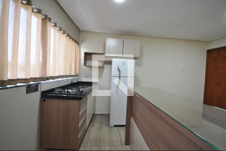 Cozinha de apartamento para alugar com 1 quarto, 24m² em Vila Constança, São Paulo