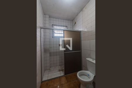Banheiro de kitnet/studio para alugar com 1 quarto, 35m² em Capoeiras, Florianópolis