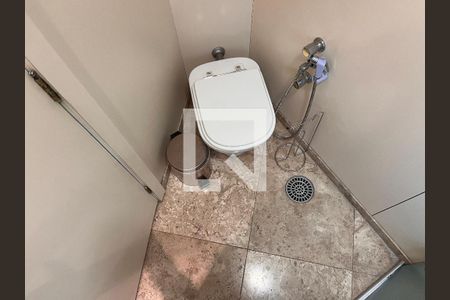 Apartamento à venda com 114m², 3 quartos e 3 vagasBanheiro da Suíte 2