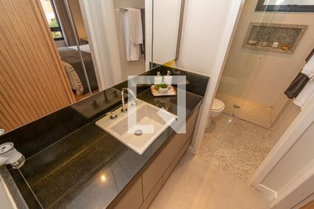 Apartamento à venda com 90m², 3 quartos e 2 vagasDetalhe Banheiro da Suíte 