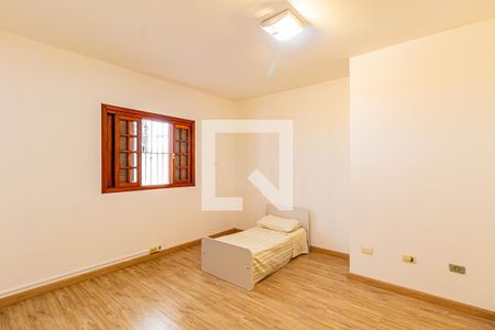 Casa à venda com 210m², 3 quartos e 2 vagasQuarto 02