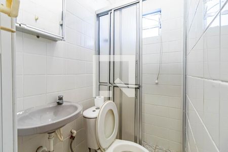 Casa à venda com 210m², 3 quartos e 2 vagasBanheiro social