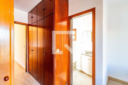 Casa à venda com 210m², 3 quartos e 2 vagasSuíte