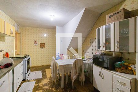 Casa à venda com 225m², 2 quartos e 4 vagas Casa à venda com 225m², 2 quartos e 4 vagasCozinha