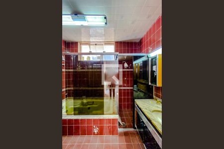 Banheiro da Suíte de casa à venda com 3 quartos, 292m² em Vila Regente Feijó, São Paulo