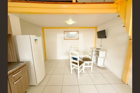 Sala de Jantar de kitnet/studio para alugar com 1 quarto, 30m² em Ponta das Canas, Florianópolis
