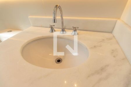 Apartamento para alugar com 71m², 2 quartos e 1 vaga Apartamento para alugar com 71m², 2 quartos e 1 vagaBanheiro da Suíte 2