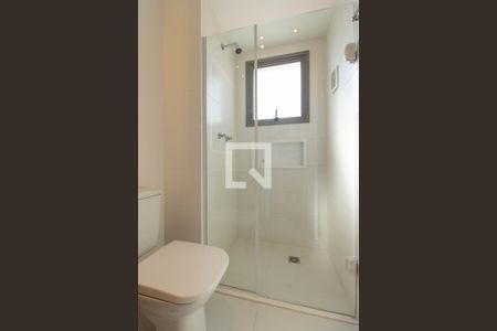 Apartamento para alugar com 71m², 2 quartos e 1 vaga Apartamento para alugar com 71m², 2 quartos e 1 vagaBanheiro da Suíte 1