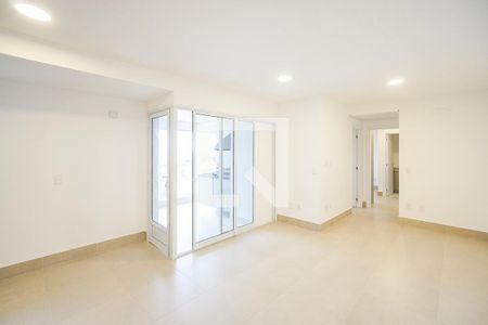 Sala e cozinha de apartamento para alugar com 2 quartos, 67m² em Vila Azevedo, São Paulo