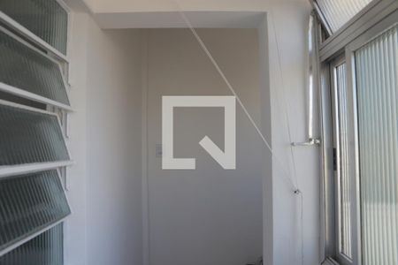 Apartamento à venda com 64m², 1 quarto e sem vagaDespensa