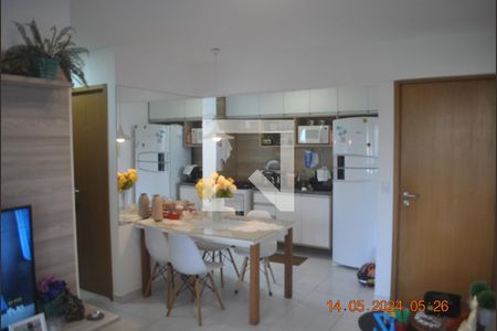Sala  de apartamento para alugar com 2 quartos, 62m² em Brotas, Salvador
