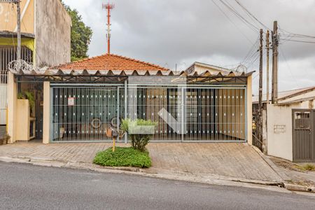Casa à venda com 270m², 3 quartos e 3 vagasFachada