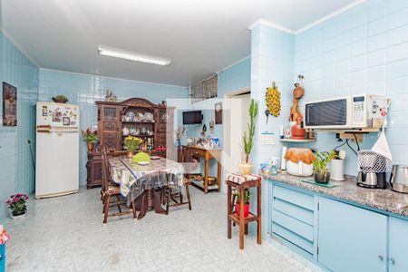 Casa à venda com 270m², 3 quartos e 3 vagasCozinha