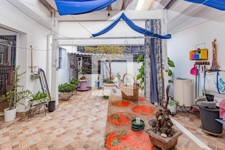 Casa à venda com 270m², 3 quartos e 3 vagasQuintal