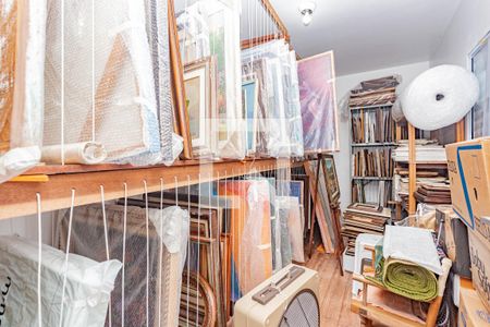 Casa à venda com 270m², 3 quartos e 3 vagasQuarto de Serviço