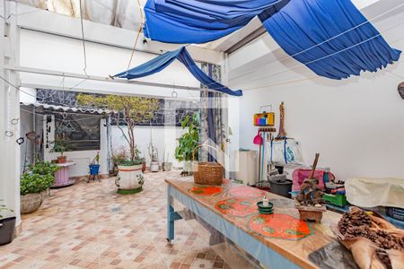 Casa à venda com 270m², 3 quartos e 3 vagasQuintal