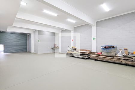 Apartamento à venda com 180m², 2 quartos e 20 vagasSalão