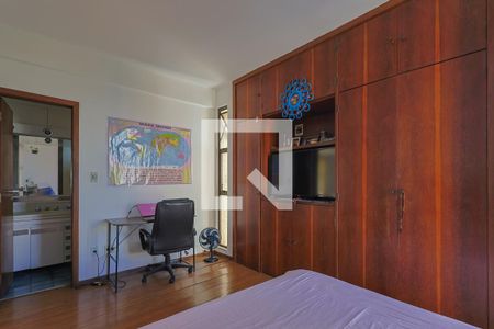 Quarto de apartamento à venda com 4 quartos, 160m² em Santo Antônio, Belo Horizonte