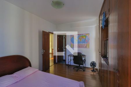 Quarto de apartamento à venda com 4 quartos, 160m² em Santo Antônio, Belo Horizonte