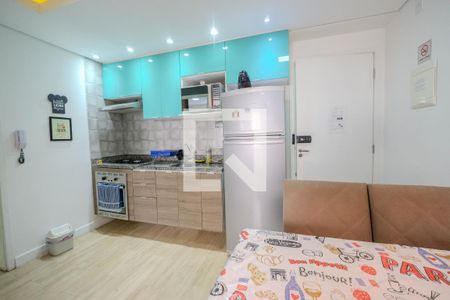 Sala/Cozinha de apartamento à venda com 1 quarto, 28m² em Consolação, São Paulo