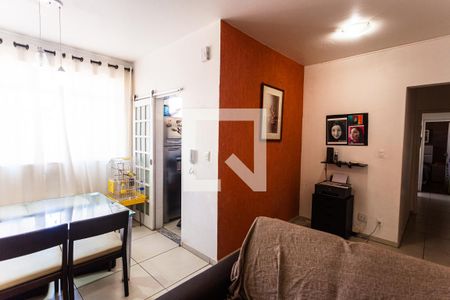 Sala de apartamento à venda com 2 quartos, 63m² em Santa Efigênia, Belo Horizonte