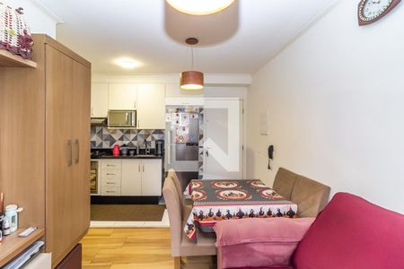 Sala de apartamento à venda com 2 quartos, 48m² em Sítio da Figueira, São Paulo