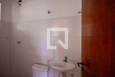 Banheiro de apartamento para alugar com 1 quarto, 20m² em Vila Nair, São Paulo