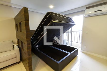 Kitnet - box cama de casal de apartamento para alugar com 1 quarto, 34m² em Centro, Curitiba