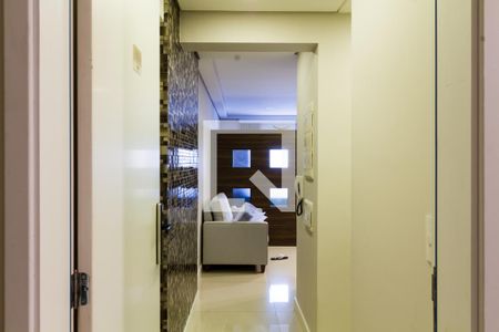 Kitnet - Porta de entrada de apartamento para alugar com 1 quarto, 34m² em Centro, Curitiba
