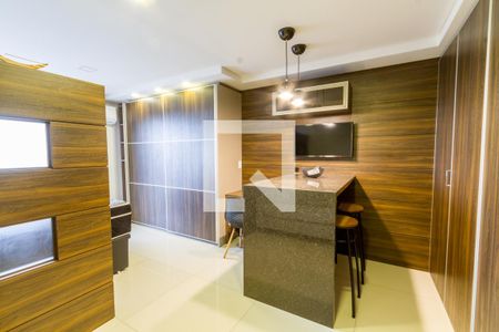 Kitnet - mesa de jantar de apartamento para alugar com 1 quarto, 34m² em Centro, Curitiba