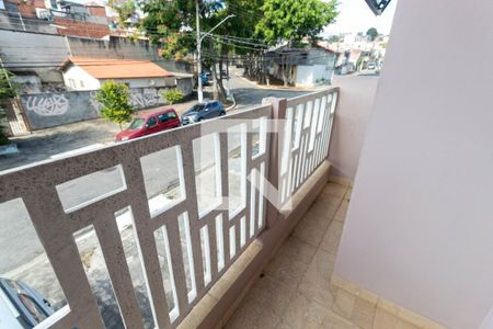 Casa à venda com 110m², 3 quartos e 2 vagasVaranda