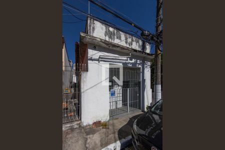 Casa para alugar com 50m², 1 quarto e 1 vaga Casa para alugar com 50m², 1 quarto e 1 vagaFachada