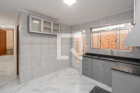 Casa para alugar com 110m², 3 quartos e 2 vagasCozinha