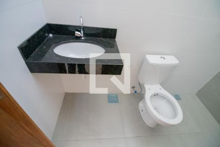 Casa à venda com 119m², 3 quartos e 2 vagasBanheiro Social