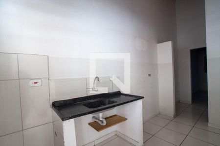 Sala/Cozinha de kitnet/studio para alugar com 1 quarto, 34m² em Jardim Cocaia, Guarulhos