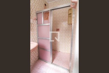 Casa à venda com 139m², 3 quartos e 4 vagasBanheiro da Suíte Detalhe