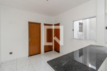 Apartamento para alugar com 2 quartos, 42m² em Jardim Iva, São Paulo