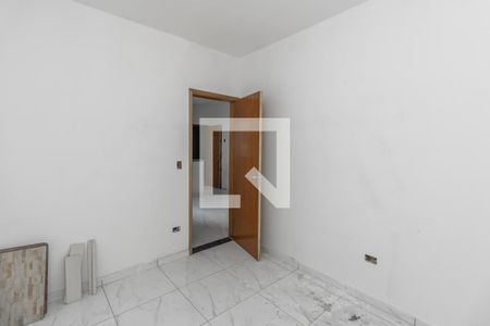 Quarto 1 de apartamento para alugar com 2 quartos, 42m² em Jardim Iva, São Paulo